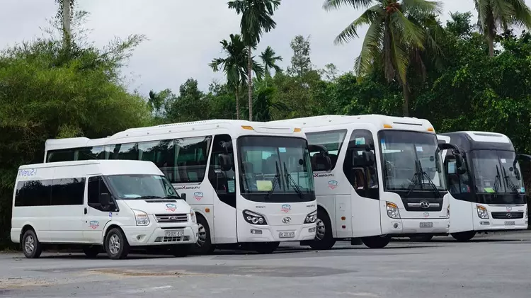 Thuê xe du lịch đi bán đảo Sơn Trà