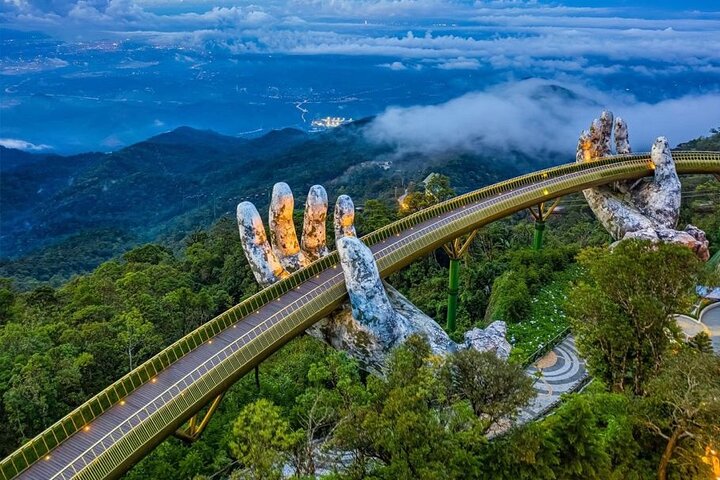 Cầu Vàng - Biểu tượng du lịch Đà Nẵng